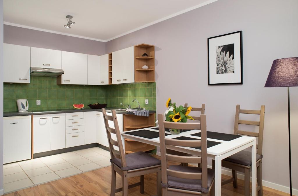 Apartamenty Tww Ochota Warszawa Rum bild