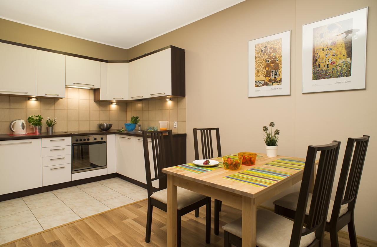 Apartamenty Tww Ochota Warszawa Exteriör bild